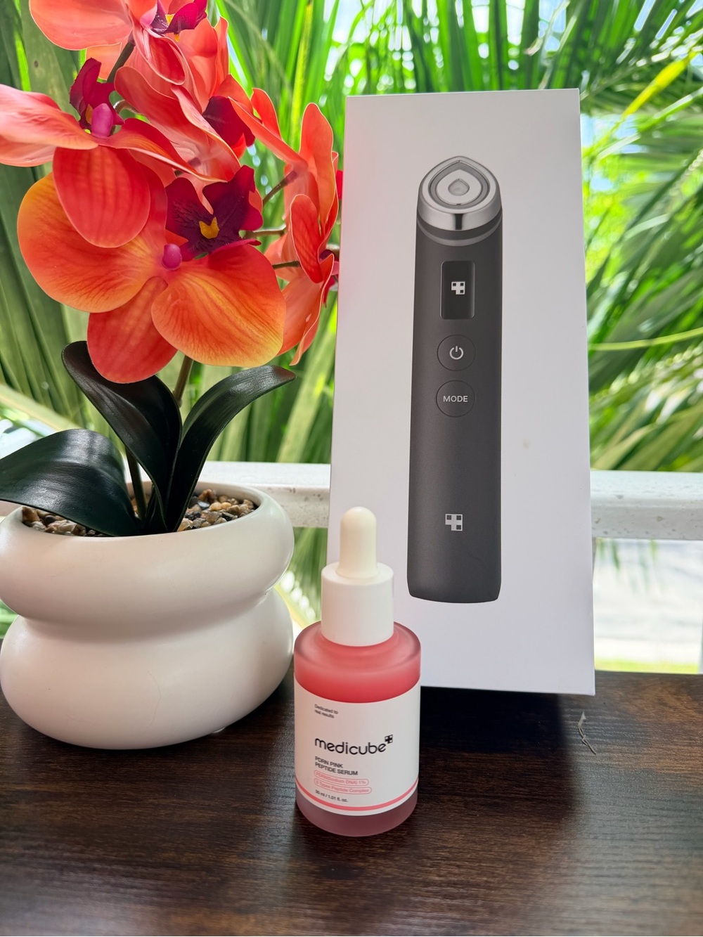 Medicube Booster Pro + PDRN Pink Peptide Serum Set
